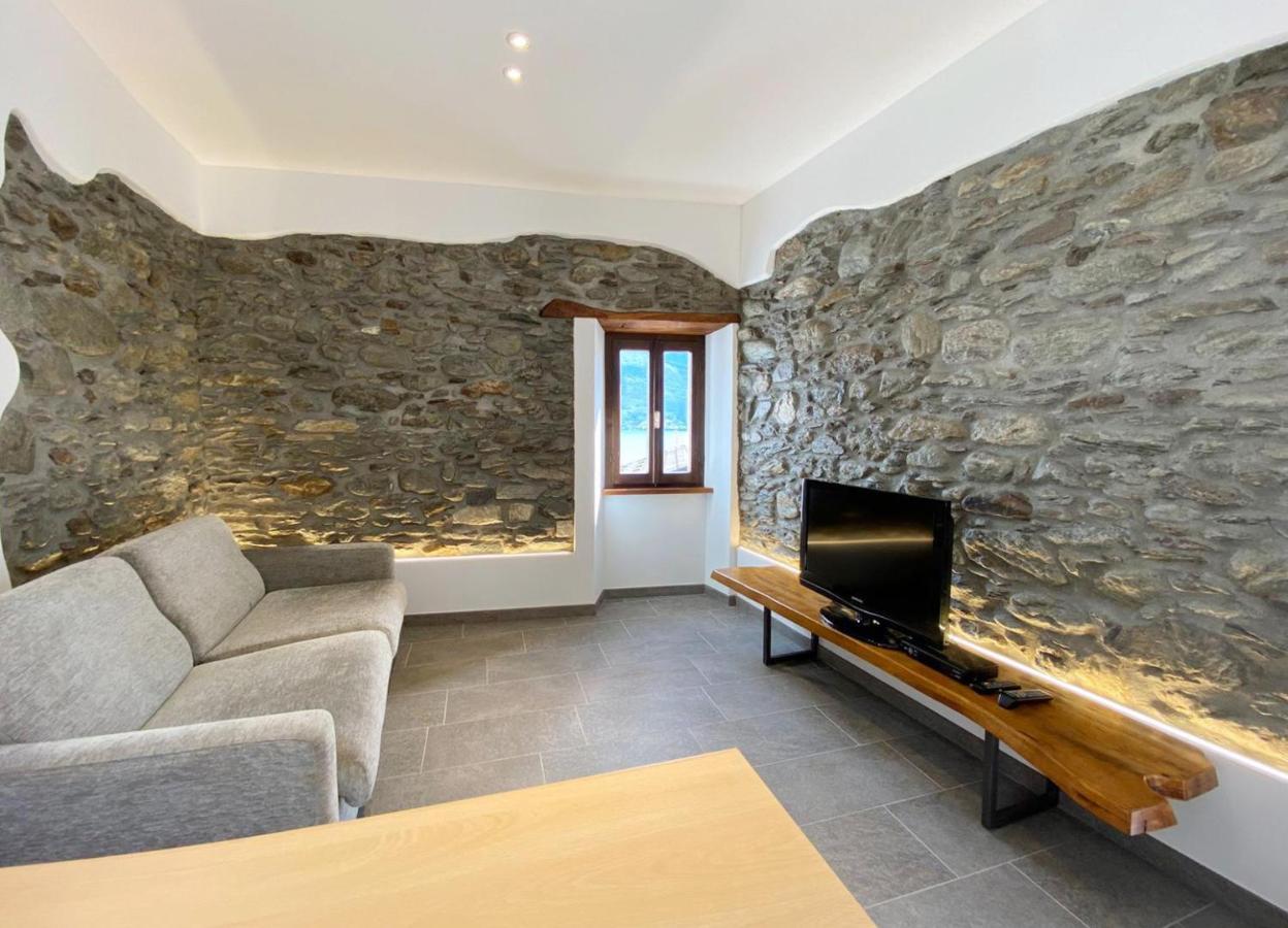 Independent Stone House With Lake View Vila Musso Exterior foto